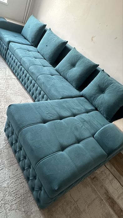 Мебель Ұзындығы 3,70 ені 160; бағасы 50 мың.