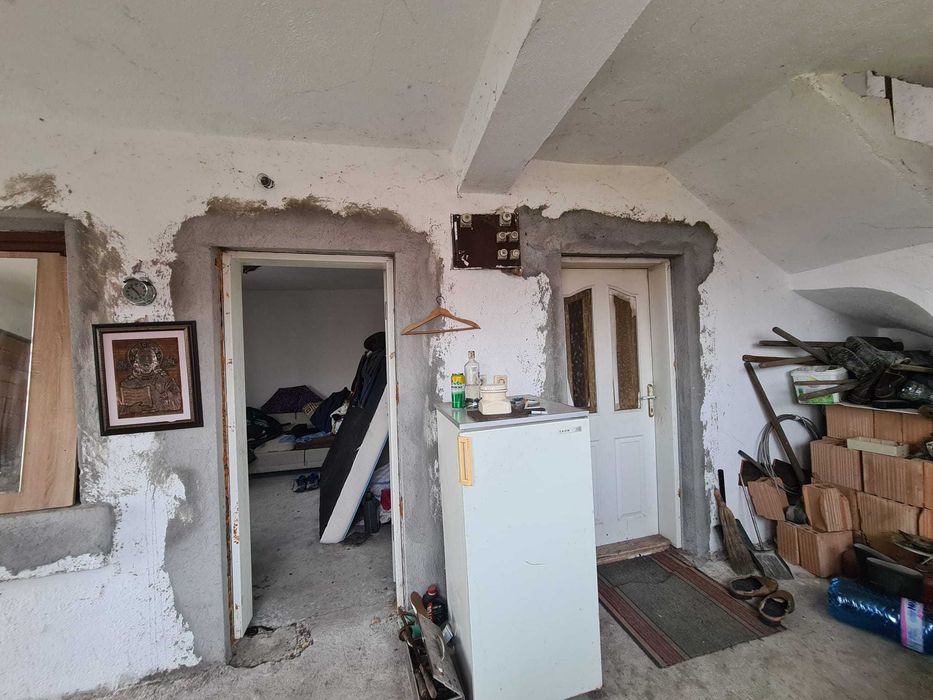 ВИЛА с ДВОРНО МЯСТО в. з. Кенана, град Хасково