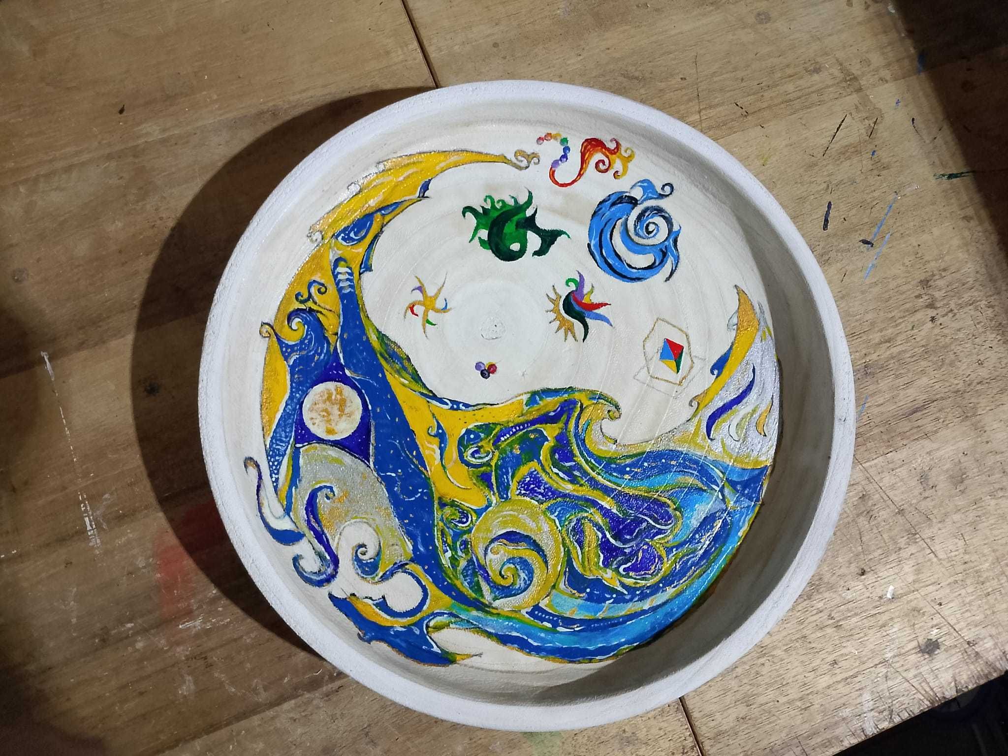 Platou din lemn pictat "Luna"