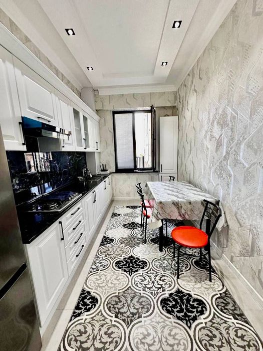 Buyuk ipak yoʻli metrosi yaqinida kvartira ijaraga beriladi