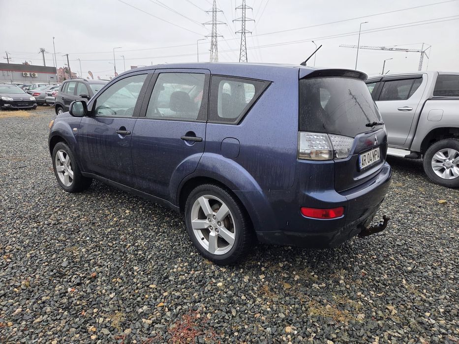 Mitsubishi Outlander 2008 -  2.2 Di-D 177CP - 4x4 - Clima!