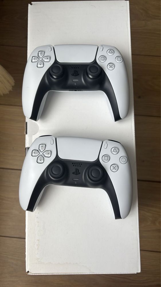 Продается Playstation 5 Slim 1 TB
