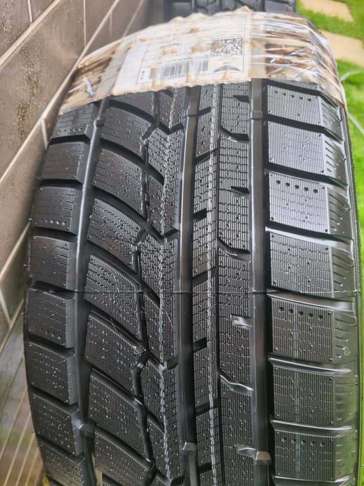 Anvelope iarna  Fortune Snowfun Fsr-901 235/55R18 104V Iarna