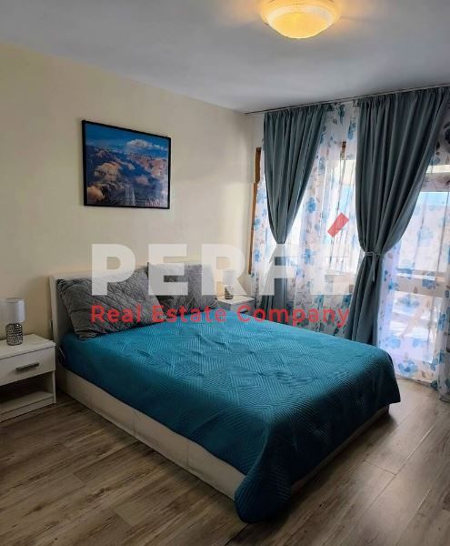 Дава се под наем Двустаен апартамент в Бургас, Център - 65 кв.м за 510 € - Снимка #3