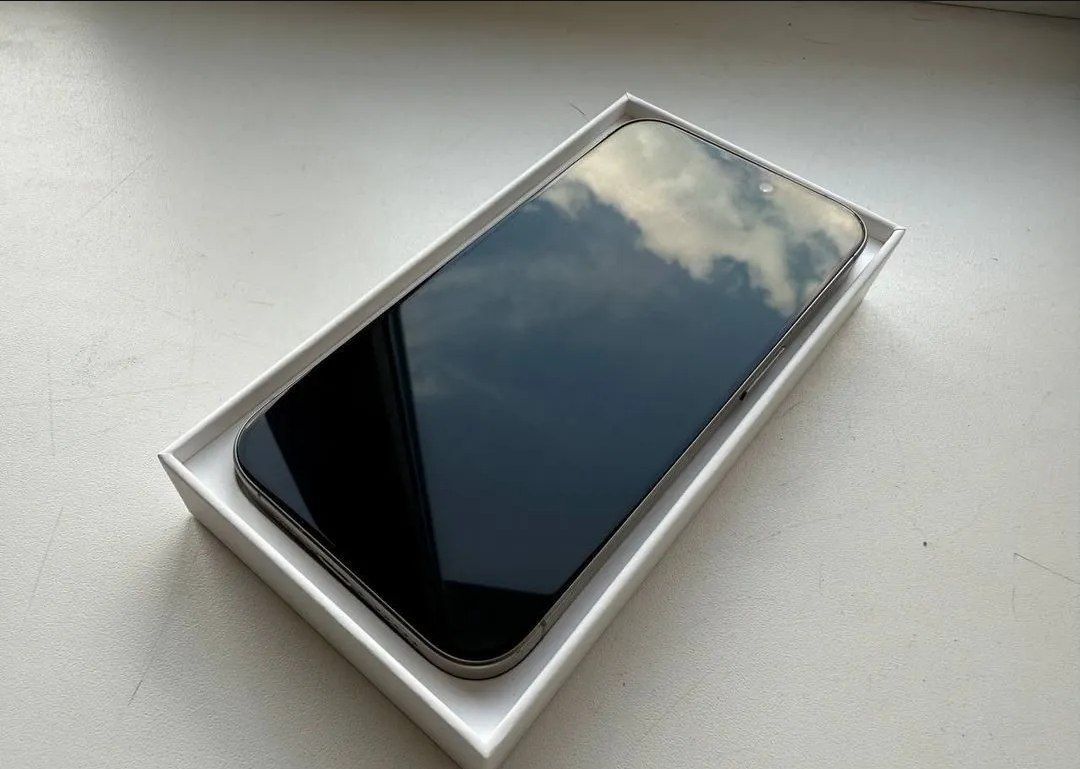 Iphone 15 pro Yangi Srochna