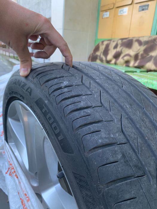 Джанти (R19, 5x114,3) + Гуми (225/45 R19)