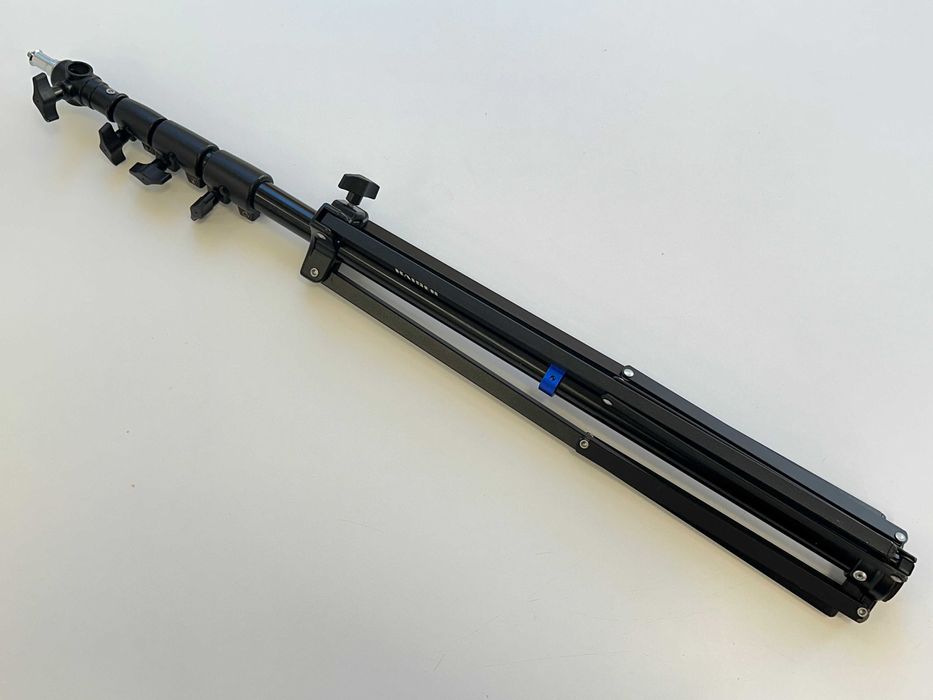 Алуминиев статив за монтаж на фотографско осветление Kaiser AutoFold S