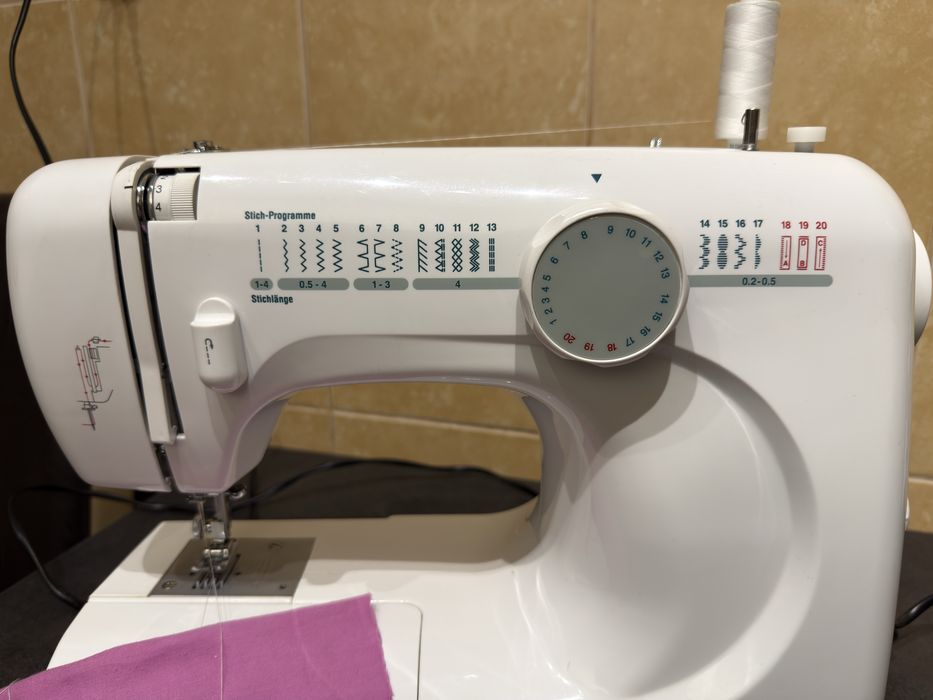 Masina de cusut festonat LIFETEC ca noua