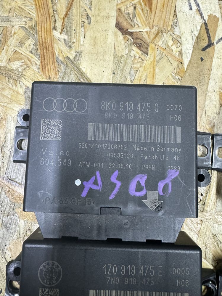 Modul senzori parcare Audi A4 B8, A5, Q5 8K0919475Q, E, R, T