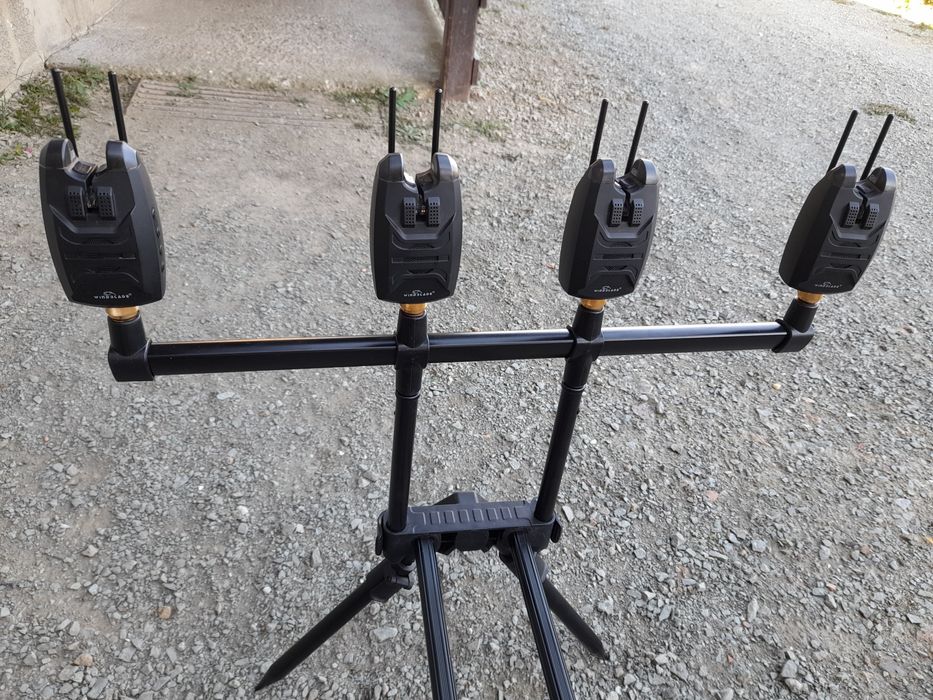 Vând set Rod pod ngt 4 posturi cu avertizori wind blade 513