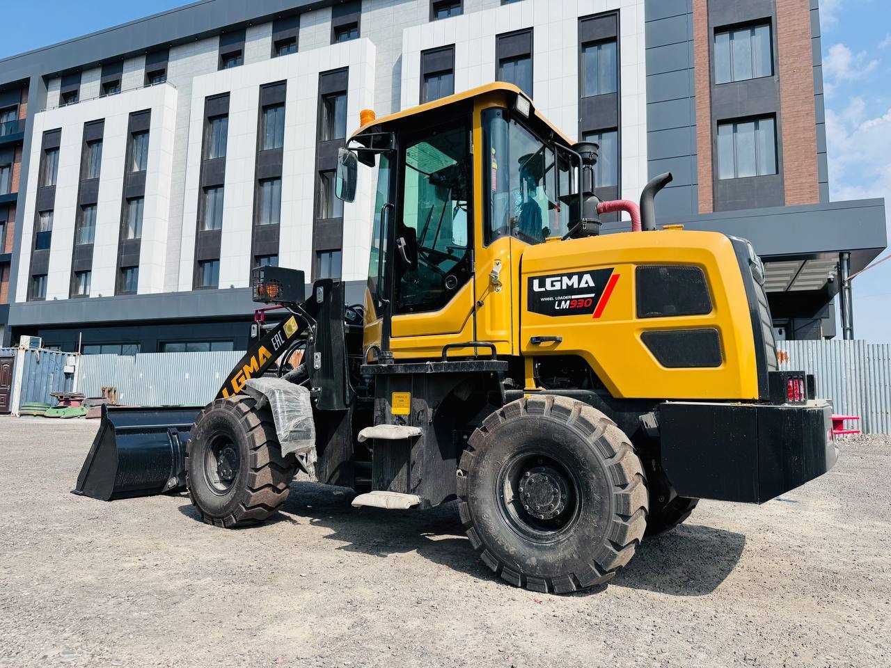 Фронтал погрузчик LM 930 Lugong Нактга
