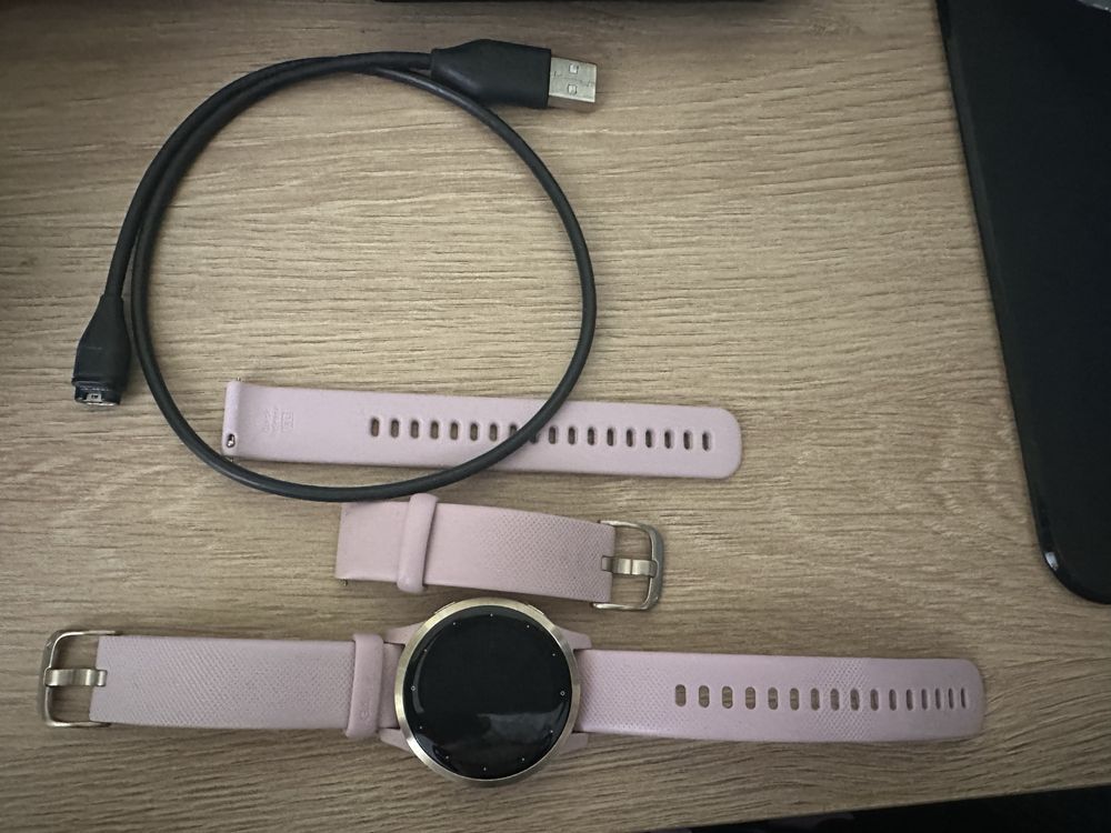 Garmin vivoactive 4S rose dust