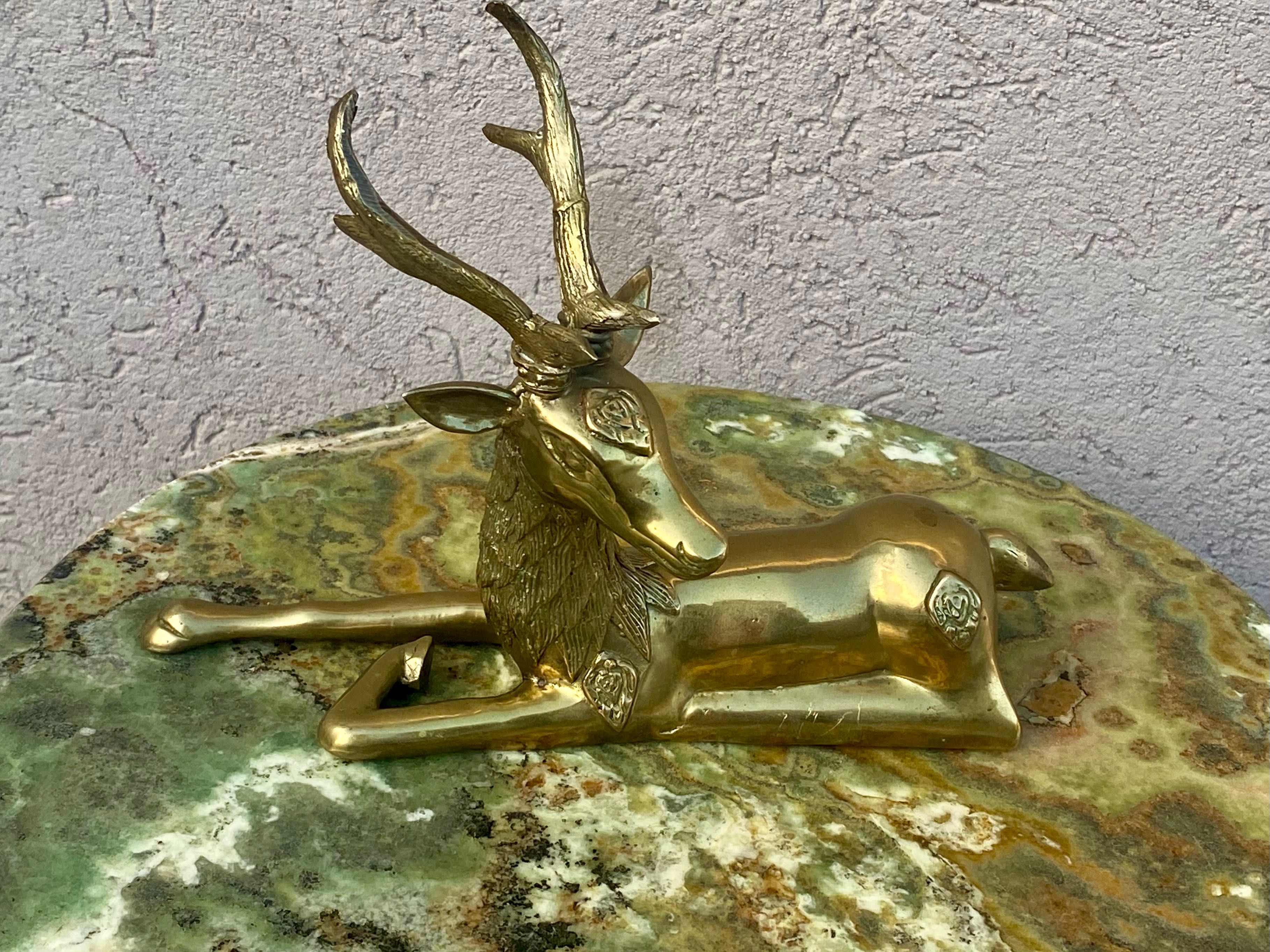 Superba sculptura statueta-cerb din bronz d oré-Franța