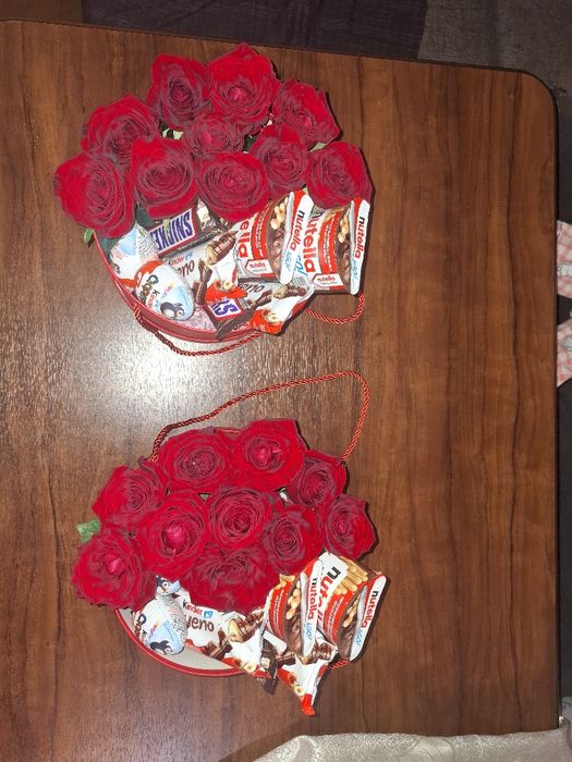 Подарочный набор с живыми цветами