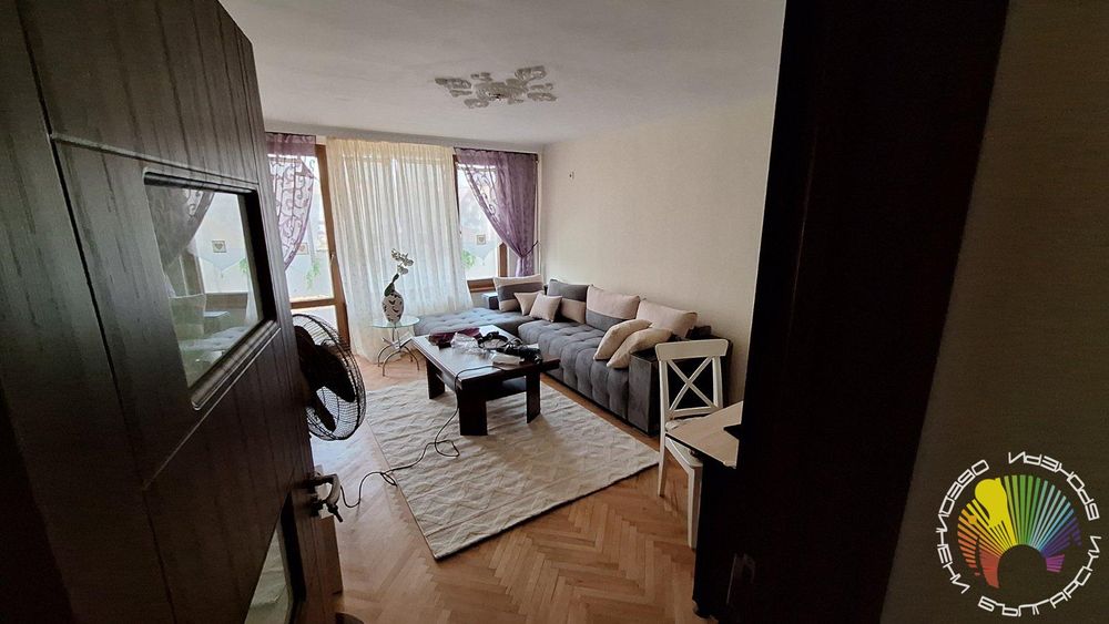 Дава се под наем Двустаен апартамент в Бургас, Лазур - 60 кв.м за 433.5 € - Снимка #1