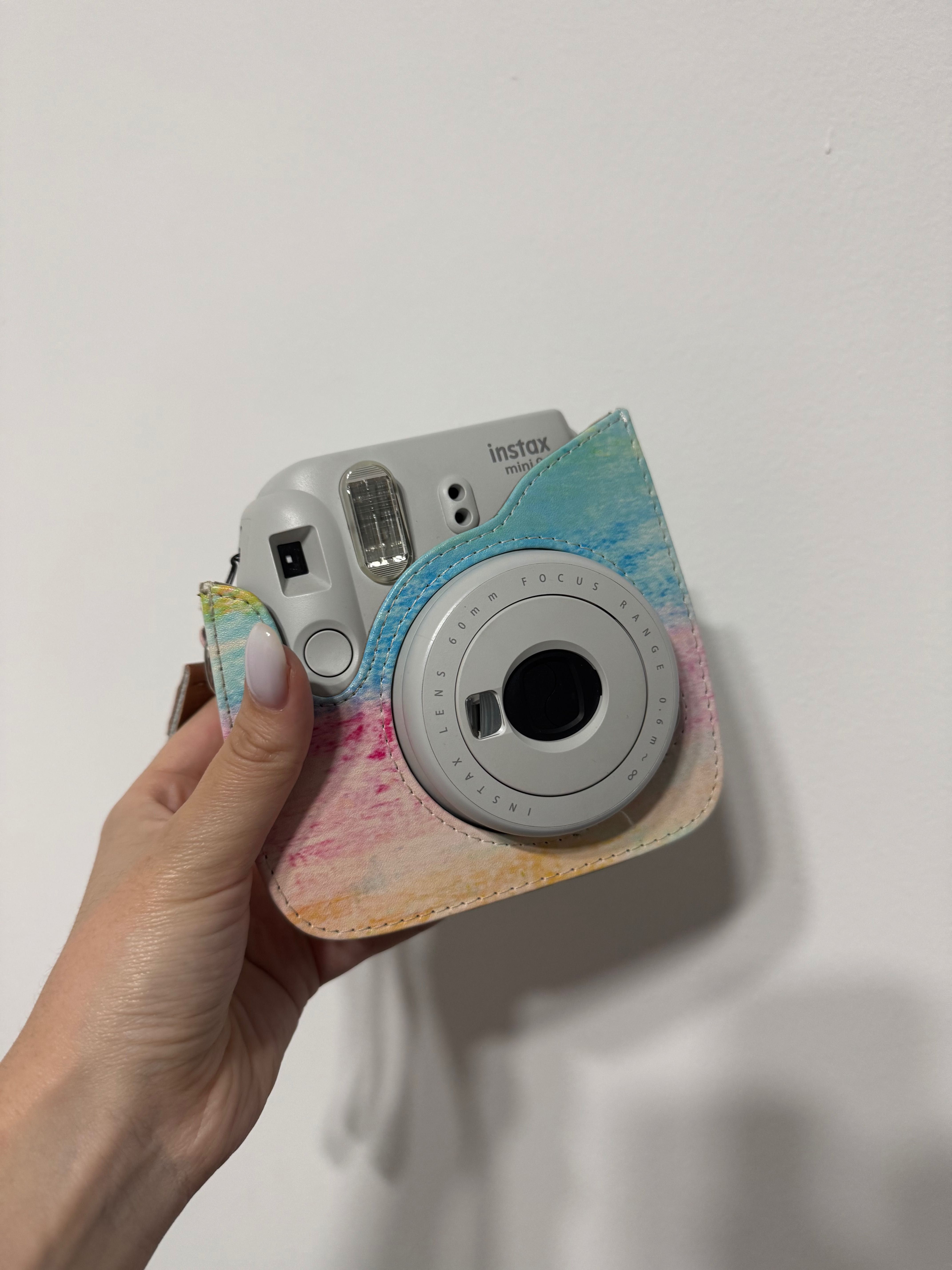 Продаю Instax minix 9