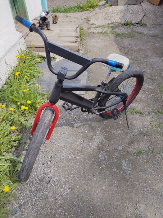 Велосипед продам подростковый.