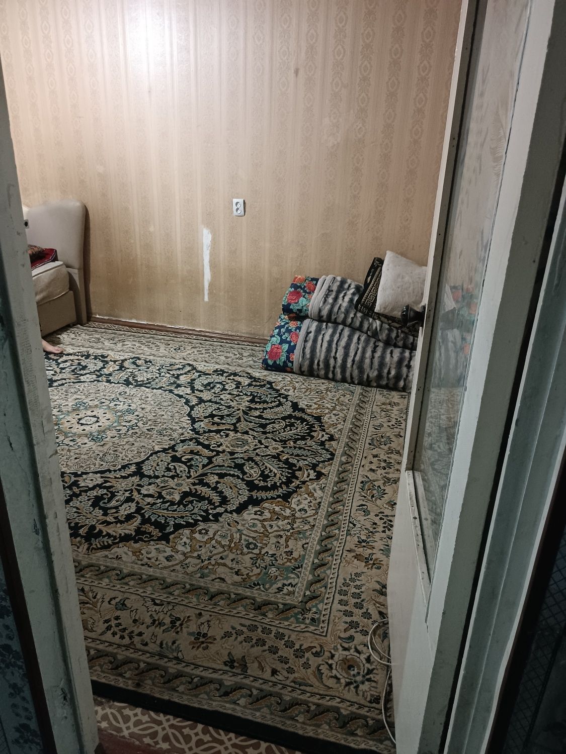 ijaraga  kvartira bollarga  Turkiston metro