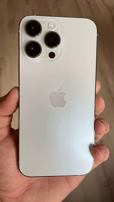 iPhone 15 pro max 256 g white