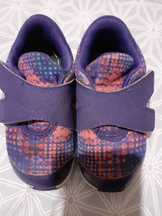 Маратонки Адидас и обувки Колев и Колев