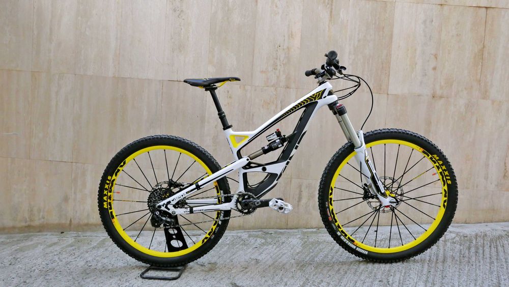 YT Capra CF Pro, 27.5 S, карбон, BOS Deville 170 ход, 1x 11 SRAM XO1