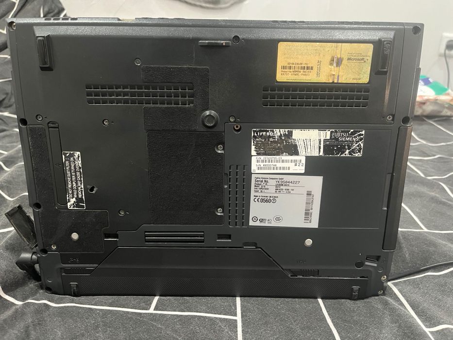 Лаптоп Fujitsu Siemens