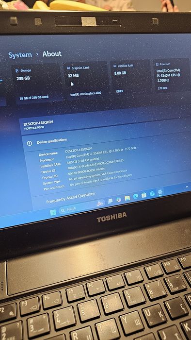 Лаптоп Toshiba Portege R930