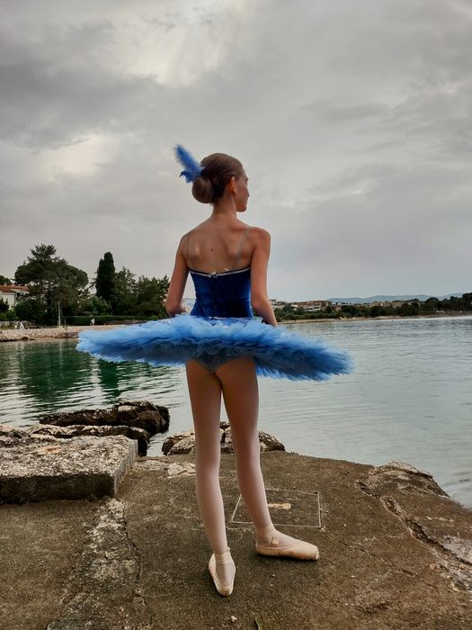 Синя балетна пачка.