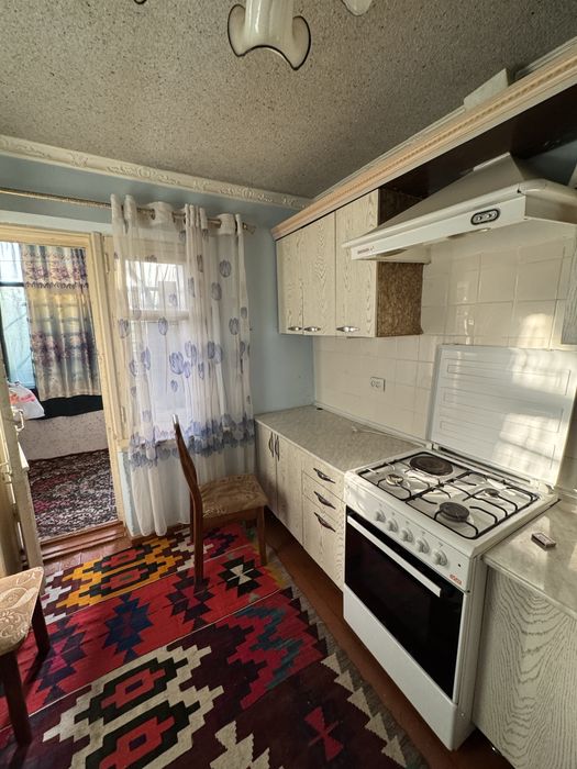 3-хонали квартира сотилади. Продаются 3-комнатная квартира