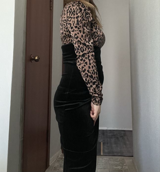 Платье 46р в отличном состояний