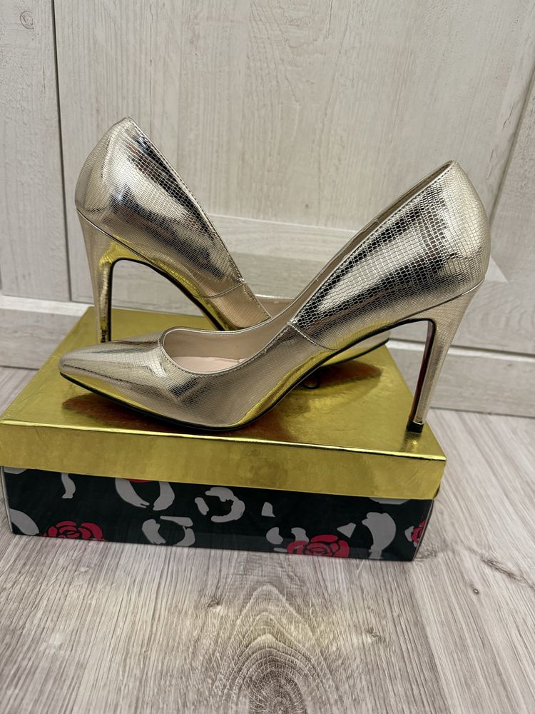 Pantofi stiletto | NOI