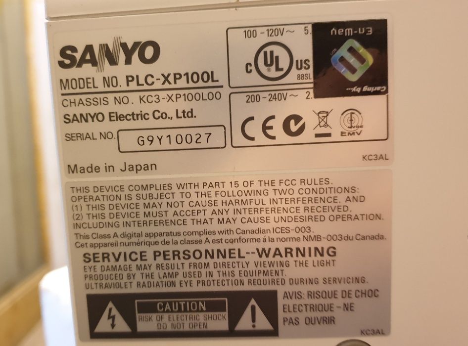 Videoproiector 6500 ANSI Lumeni Sanyo PLC-XP100L