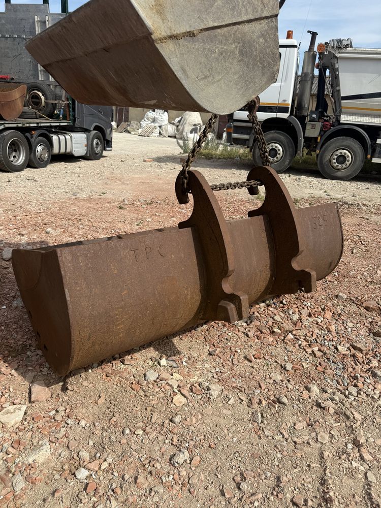 Cupe taluz pt excavator 20-30 tone
