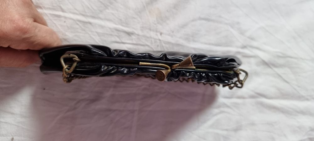 Poseta vintage din piele lacuita