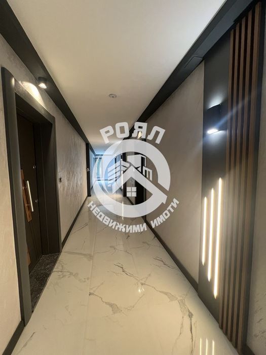 Продава се Двустаен апартамент в Пловдив, Център - 67 кв.м за 2508 €/кв.м - Снимка #8