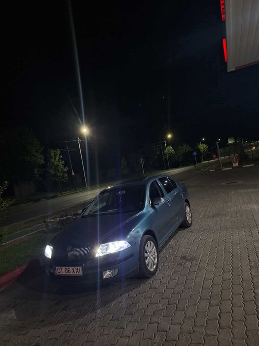 Vând skoda octavia 2
