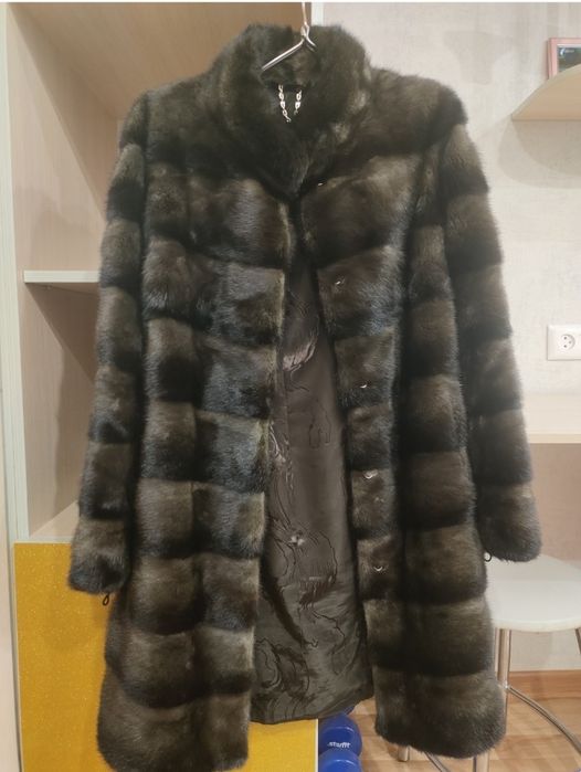 Продам норковую шубу