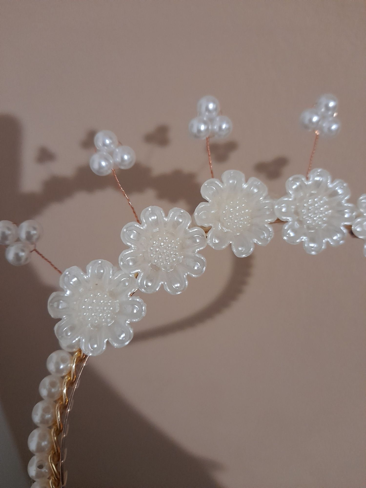 Diadema mireasa nou,se realizeaza handmade