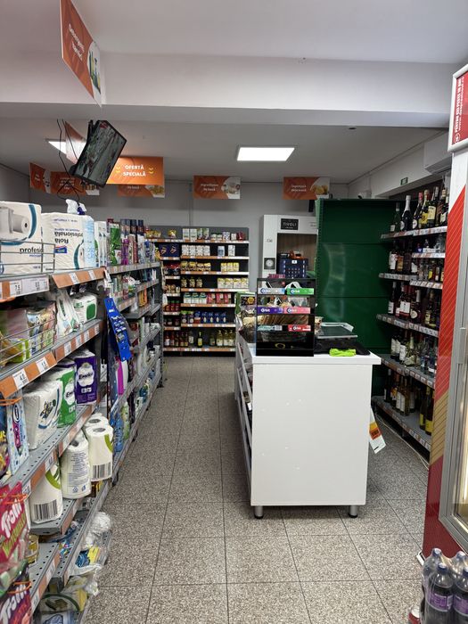 Vand afacere la cheie magazin alimentar La Doi Pasi