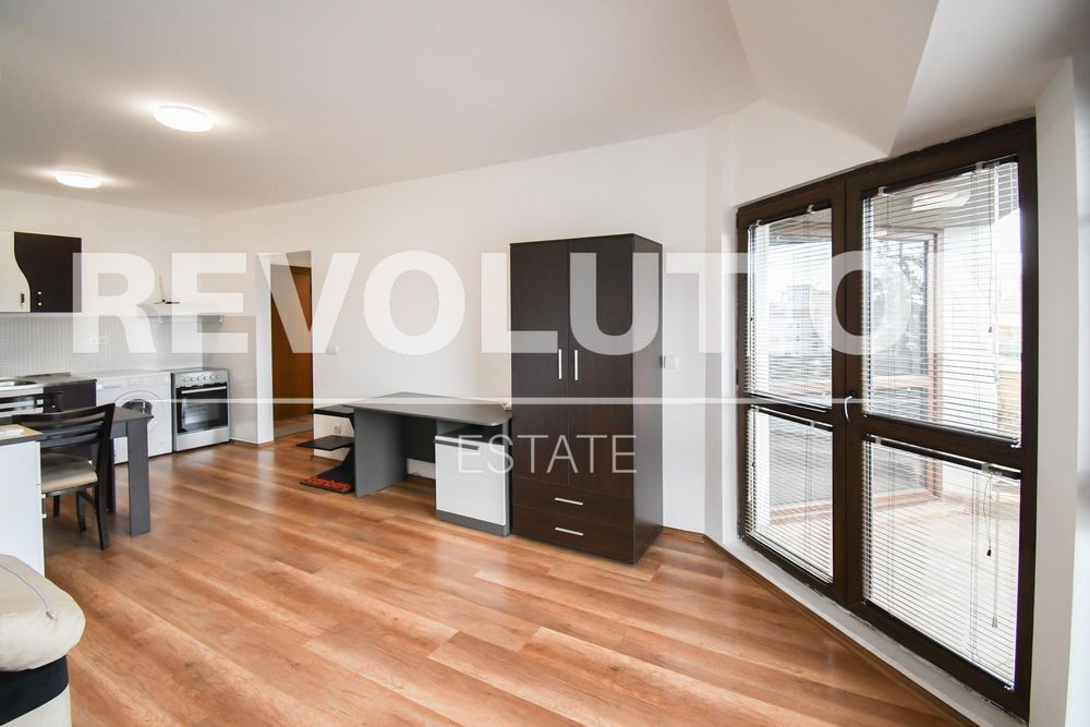 Дава се под наем Двустаен апартамент в София, Павлово - 65 кв.м за 500 € - Снимка #3