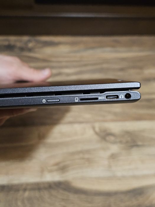 Vand monitor Uperfect Lapdock X