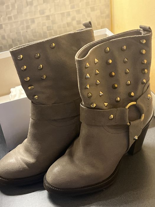 Vand cizme dama folosite marimea 39