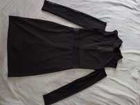 Rochie neagra pe gat cu mâneci și umeri goi