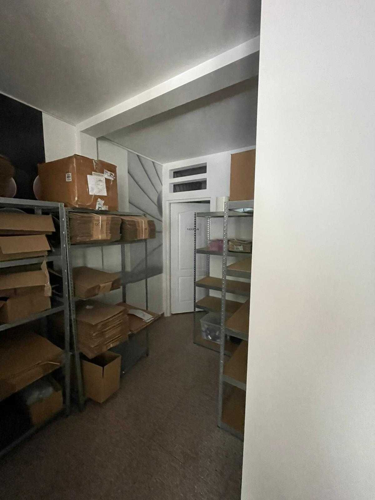 Vand laborator de cofetarie Bucuresti cu preluare chirie spatiu 130 mp