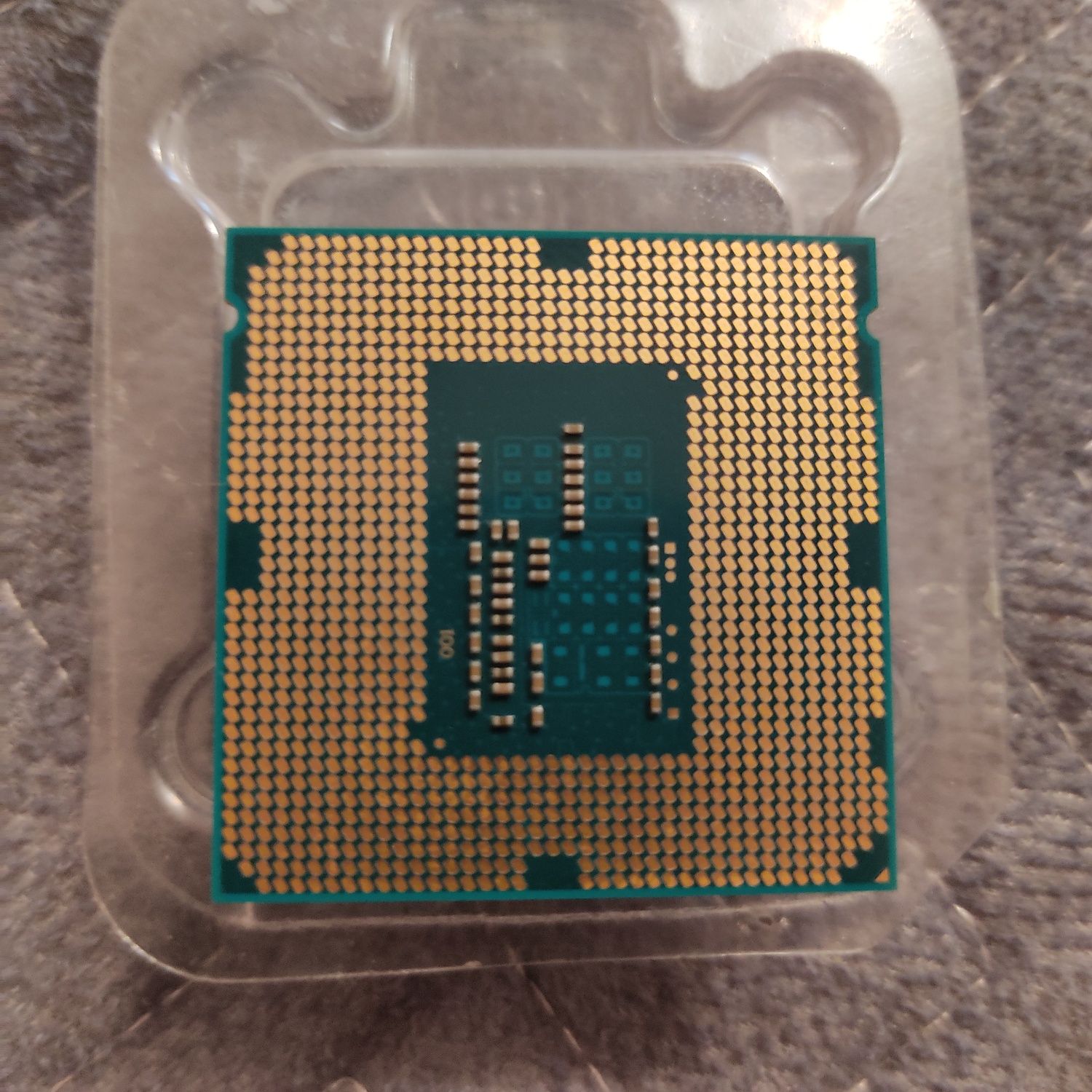 LGA 1150
процессор Intel Celeron G1840 2 МБ 2,8 Гц 2 ядра 100% рабочий