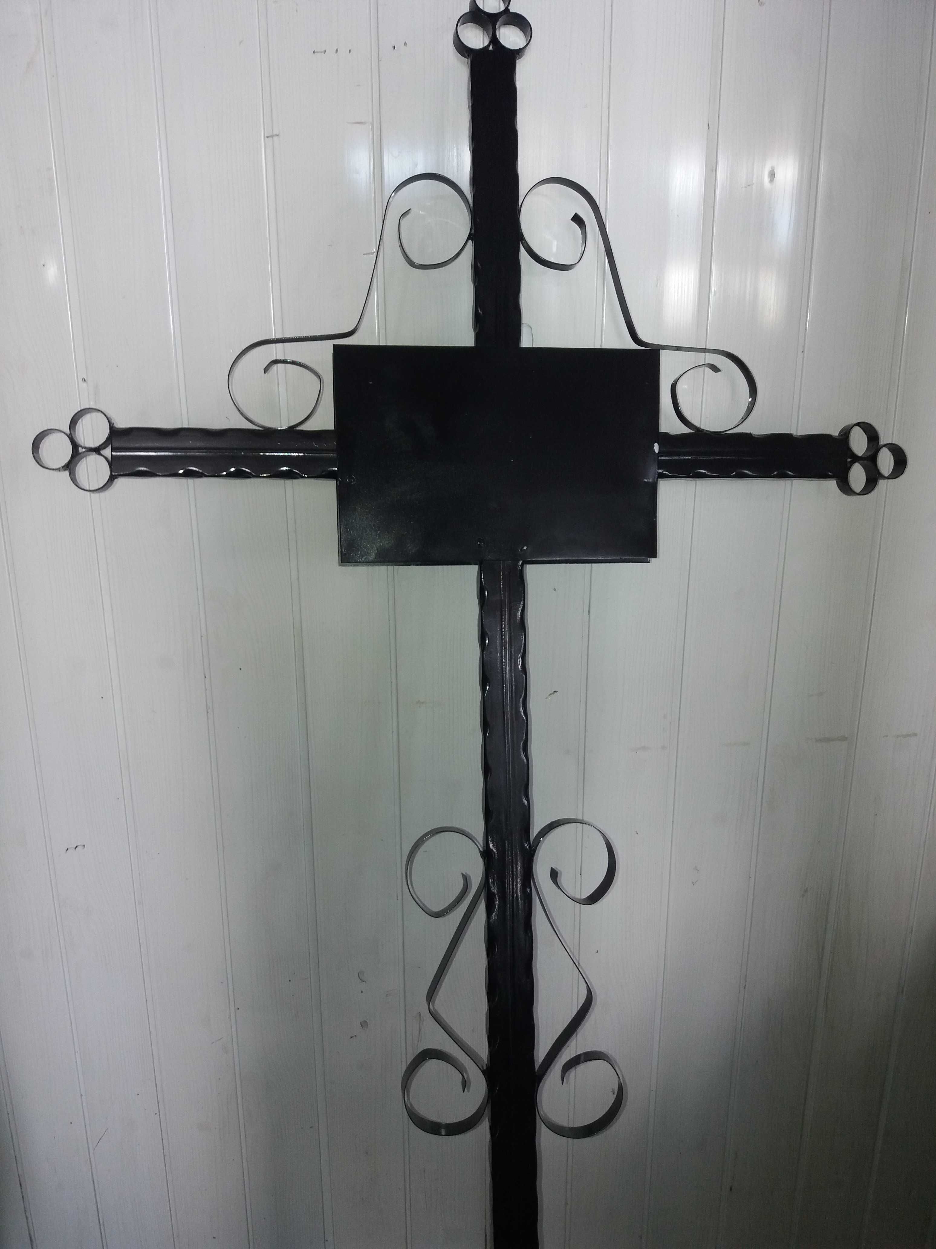 Cruce din Fier pentru Mormânt TRANSPORT GRATUIT
