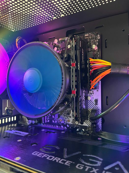 Геймърски компютър AMD Ryzen 5 1600, GTX 1070 8GB, 16GB ram