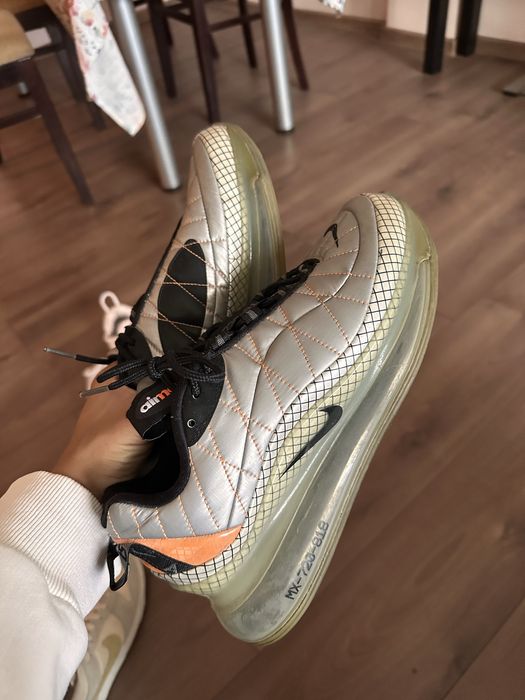 Оригинални мъжки обувки NikeMX720