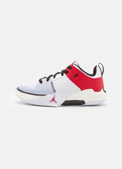 ПРОМО ЦЕНА 79.99 лв !!! Детски снейкъри Jordan One Take 5