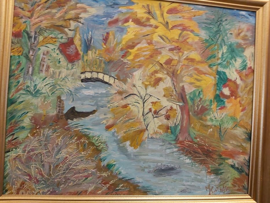 Tablouri pictate cu semnătura.